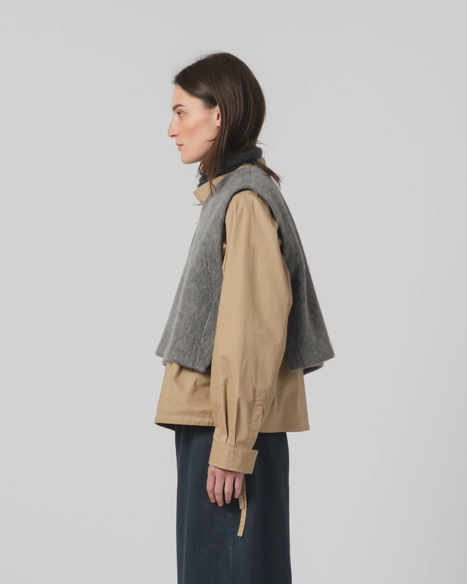 G.o.D Vee Vest Mohair Fleece Asphalt Light Protection Layered Comfort