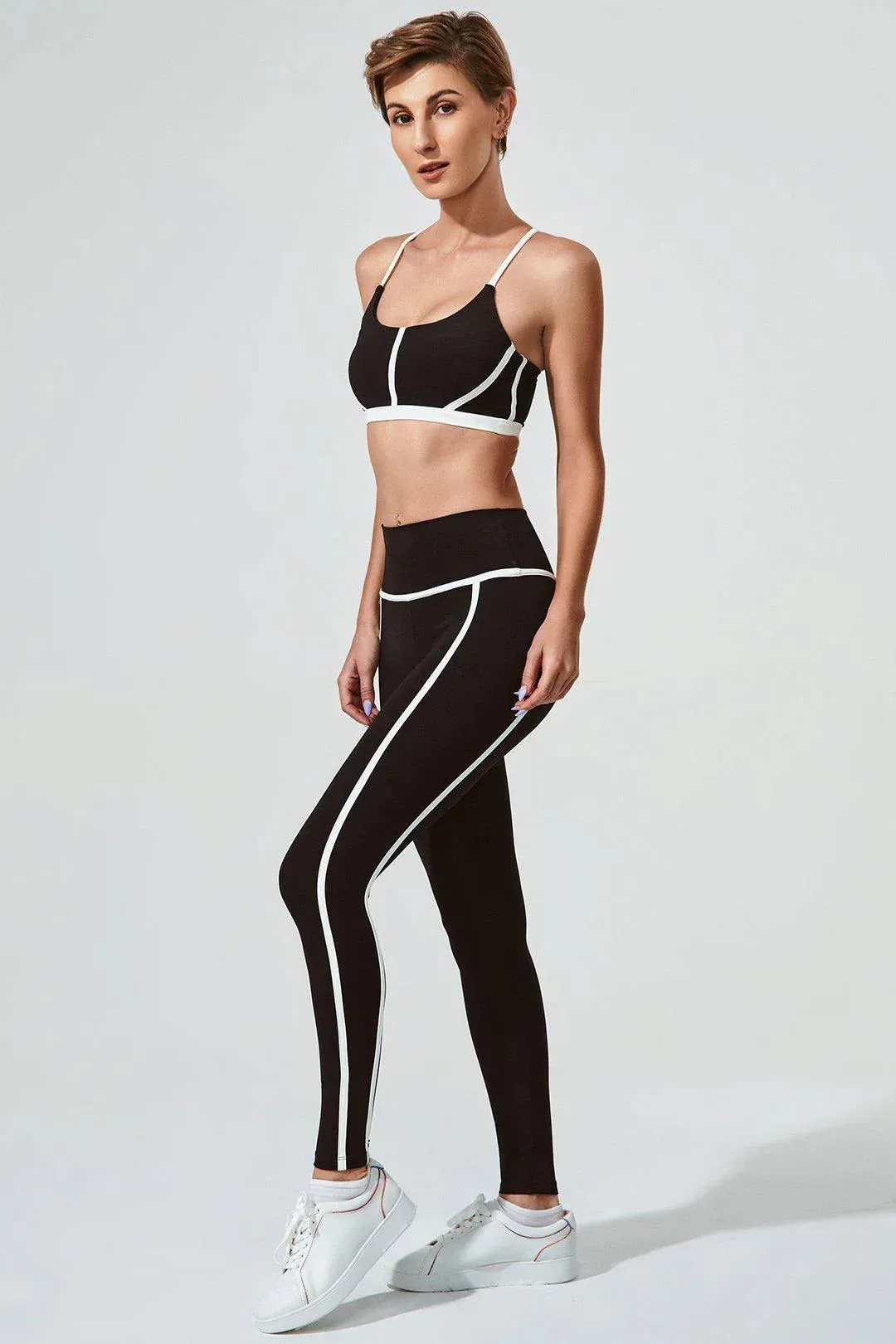 Stretchy Material cross-training Macide Bra - Jet Black