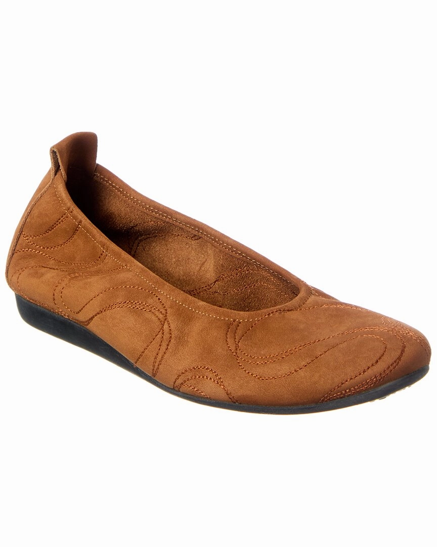 Soft Padding Arche Lampik Suede Flat