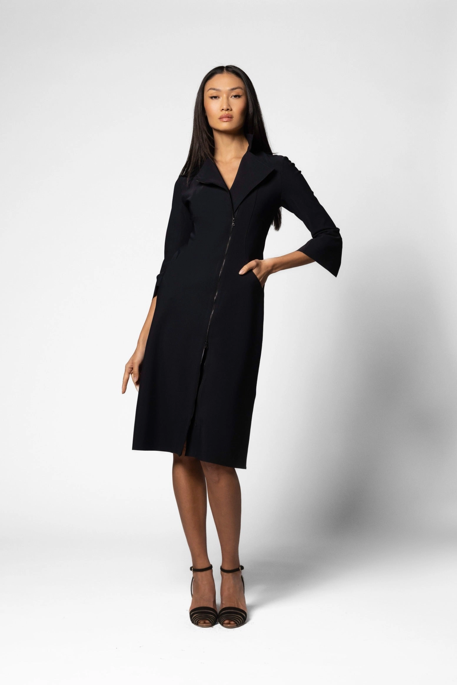 Charming Fit Side Slit Brosnan Dress - Black