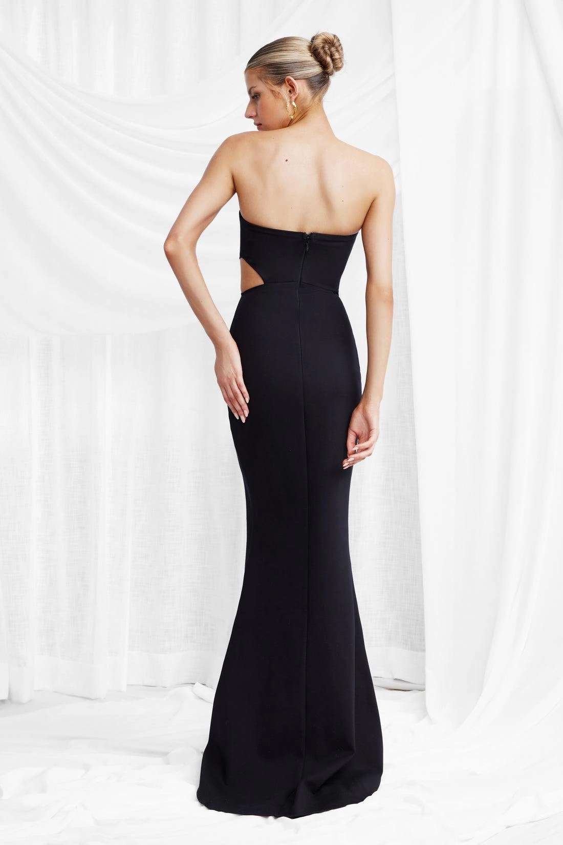 Chic Silhouette Calm Flow Serafina Dress - Black