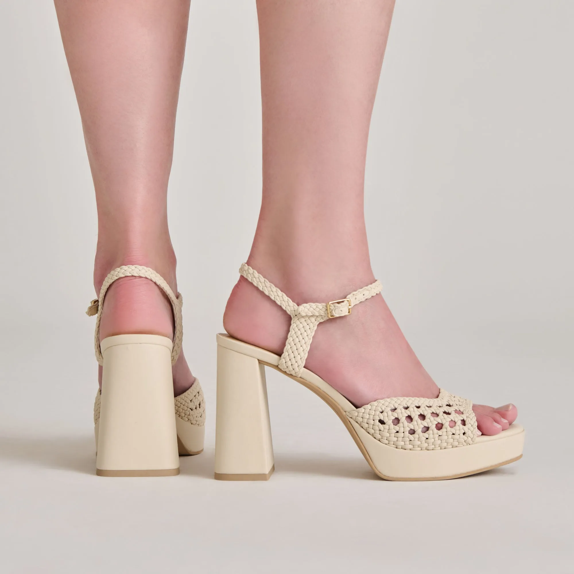 Statement style PEYTEN HEELS CREME WOVEN STELLA