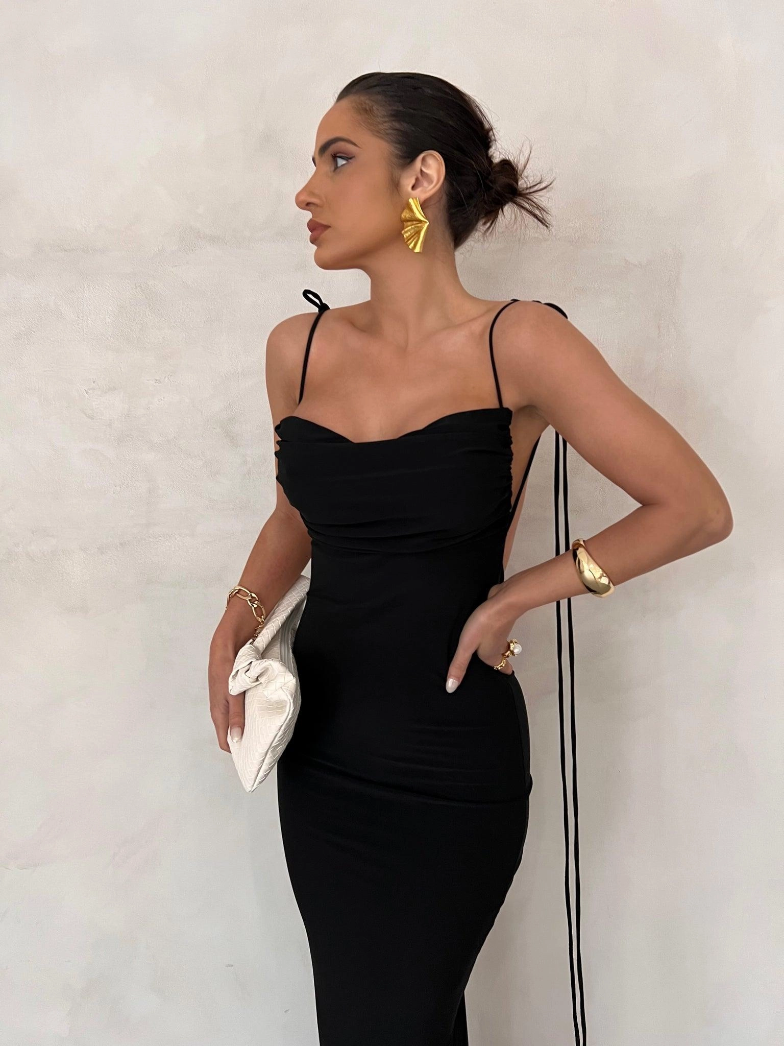 Jiani Gown - Black Chic and Cozy Day Ready Look