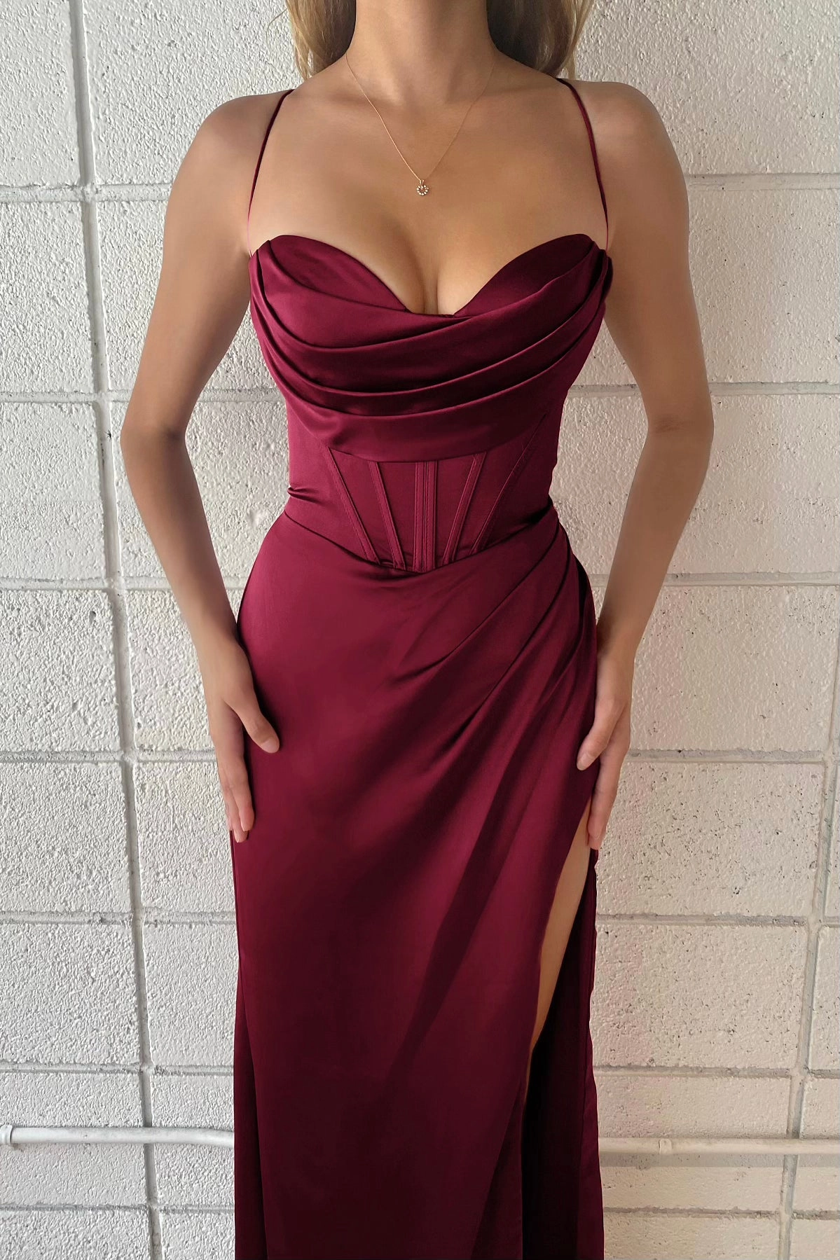 Structured Fit Esther Gown - Burgundy