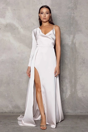 Pearl Gown - Ivory Statement Mood