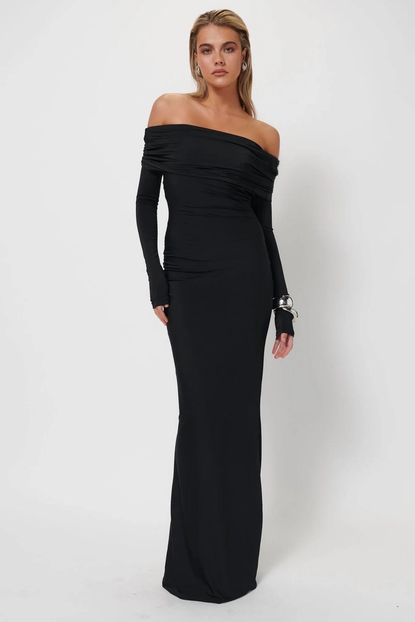 Abrasion-resistant Gwen Gown - Black
