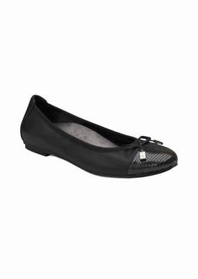 Women's Minna Ballet Flat In Black Photo Mode Dance Floor