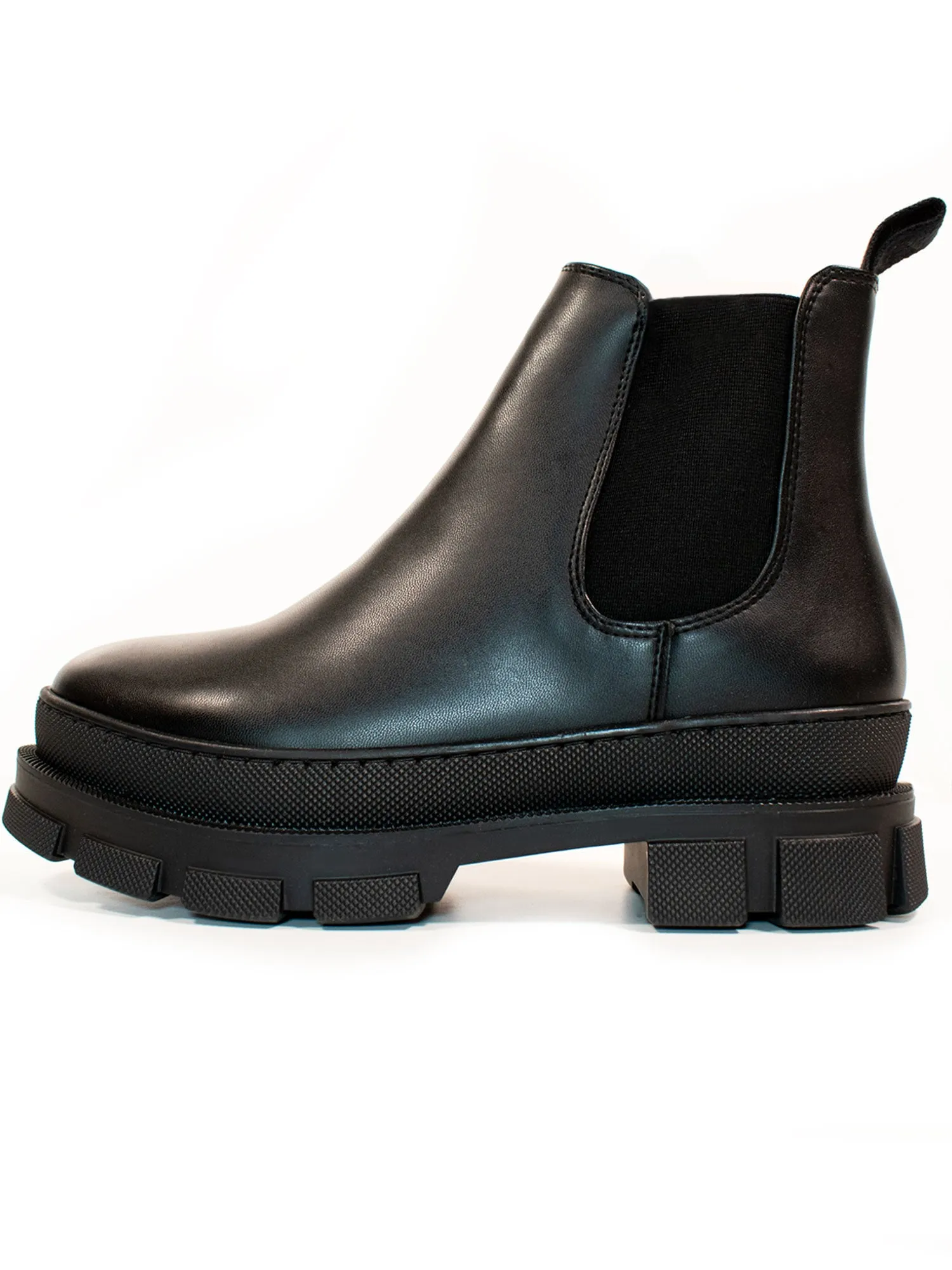 High Traction Snow Trekker Rugged Built Adventure Seeker Luxe Track Sole Chelsea Boots