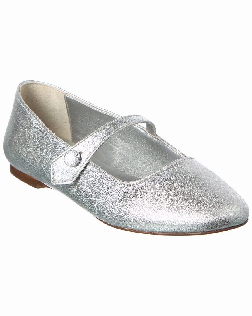 M by Bruno Magli Sofia Leather Flat Car trip