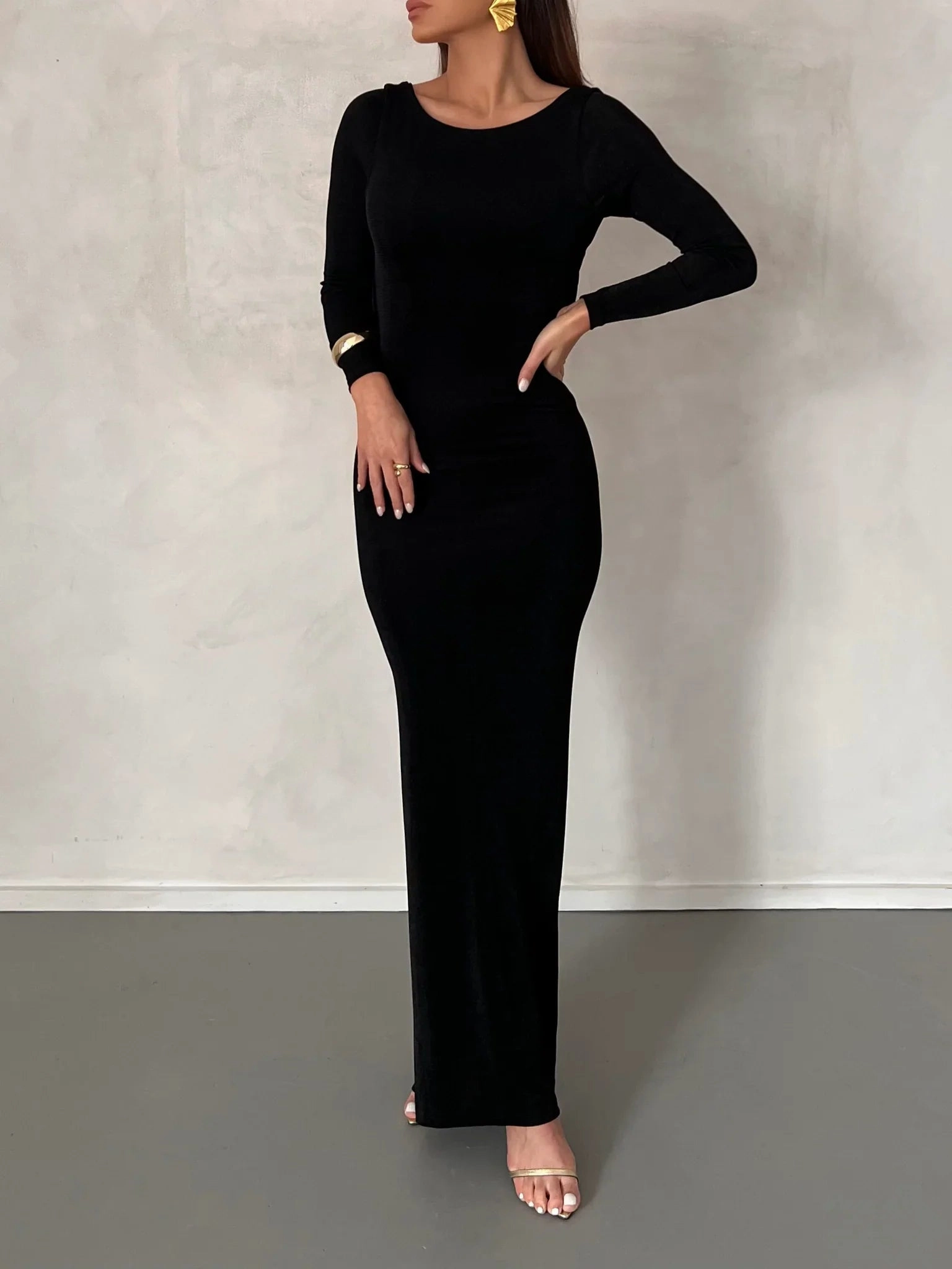 Mia Gown - Black Chilly Comfort