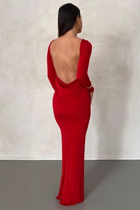 Mia Gown - Deep Red Dreamy Touch