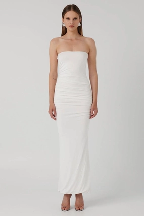 Avevia Maxi Dress - Vanilla Cool Structure Casual event outfit