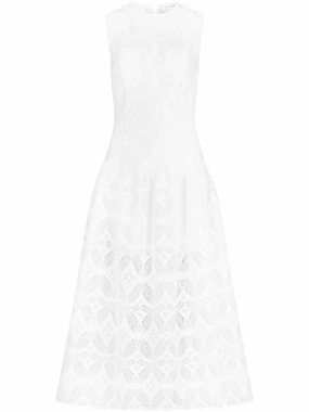Paola Dress in White Fashion Fit Urban Cool