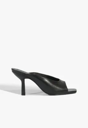 Sporty Heeled Shoes City Energy Finley Leather Sandal