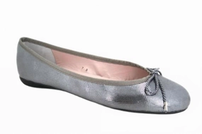 Women's Bingo Flats In Pewter Cloud Comfort Footwear Museum Trip