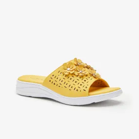 Heel Ease Queen Women's Synthetic Slip On Mule Clog