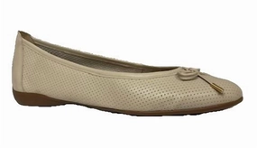 Women's Perf Ballet In Porceline Winery Glow