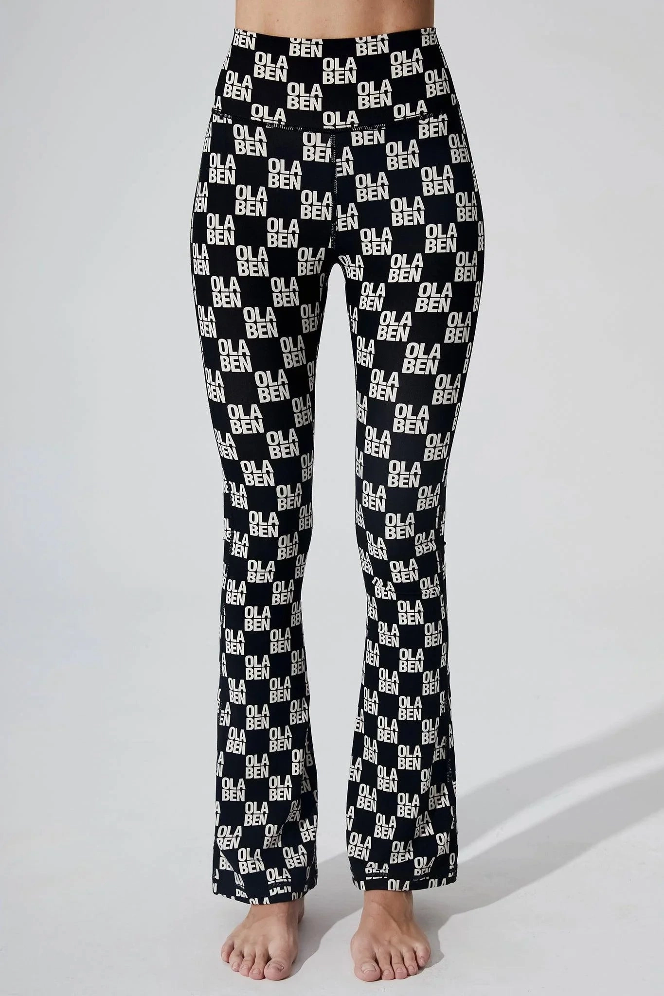 Extra Soft Evening Walk Sera Monogram Flared Legging - Monogram Black