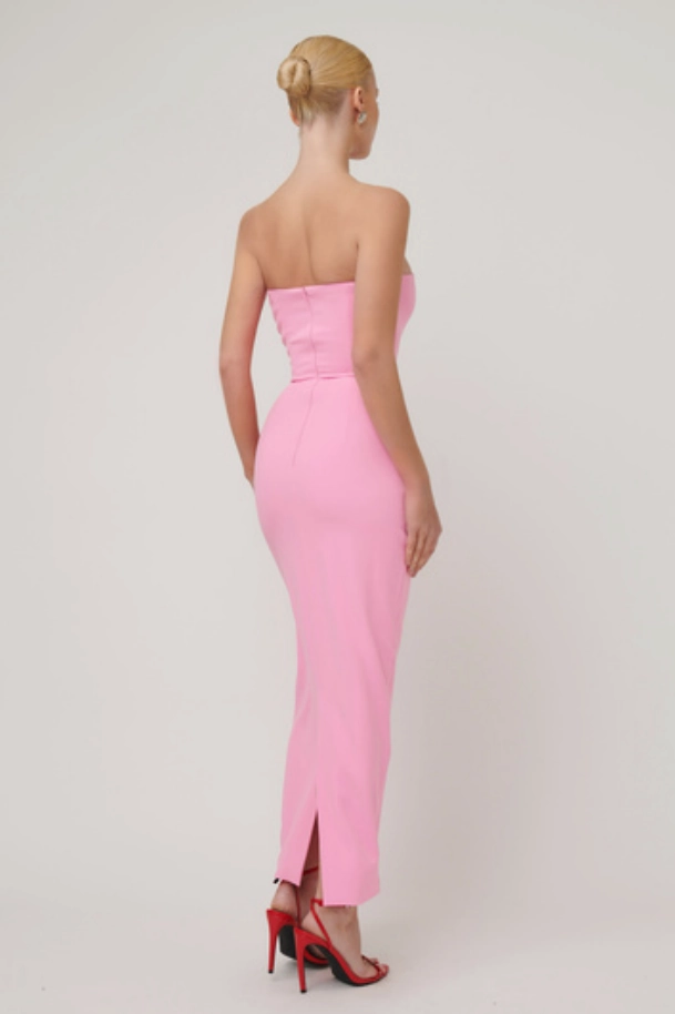 Soft Fit Wear Stylish Design Sierra Gown - Pink