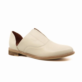 Women's Side Scoop Cowman Flats In Ivory Bloom Glow