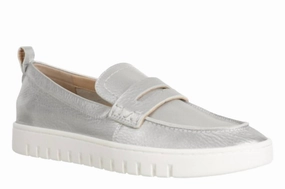 Uptown Loafer In Silver Toe Protection Bay Step