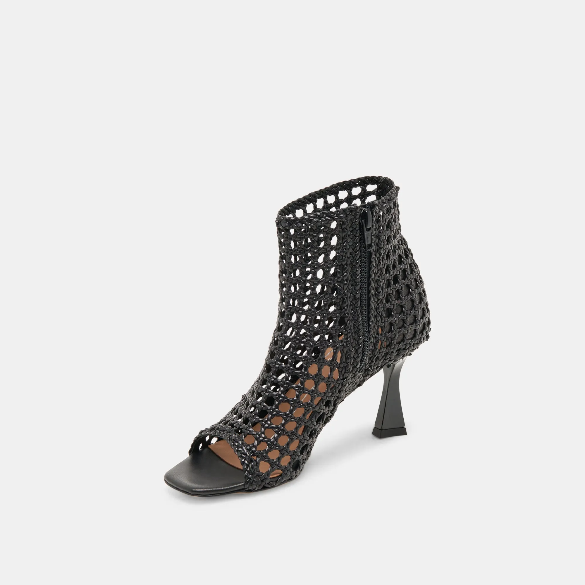 Comfortable Shoes QUIN HEELS BLACK WOVEN LEATHER