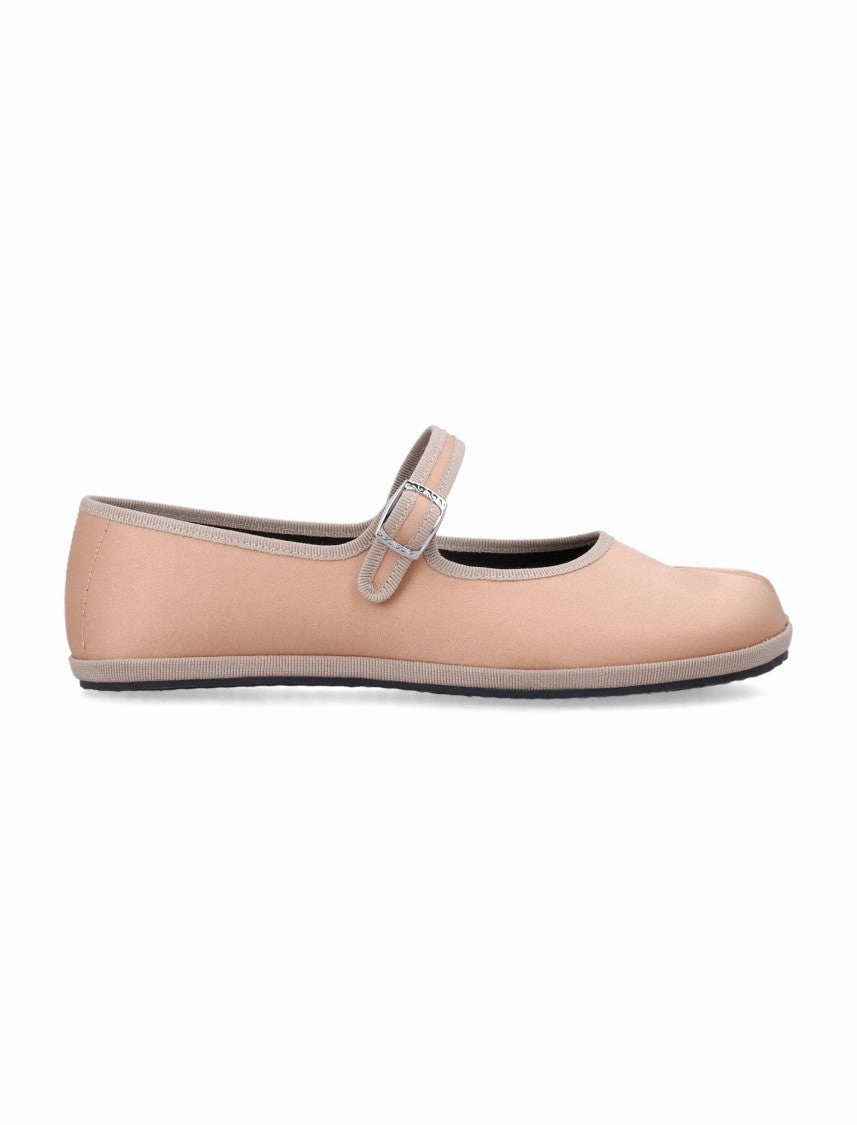 Practical Cushioning Fu-Tabi Mary Jane Faux Satin
