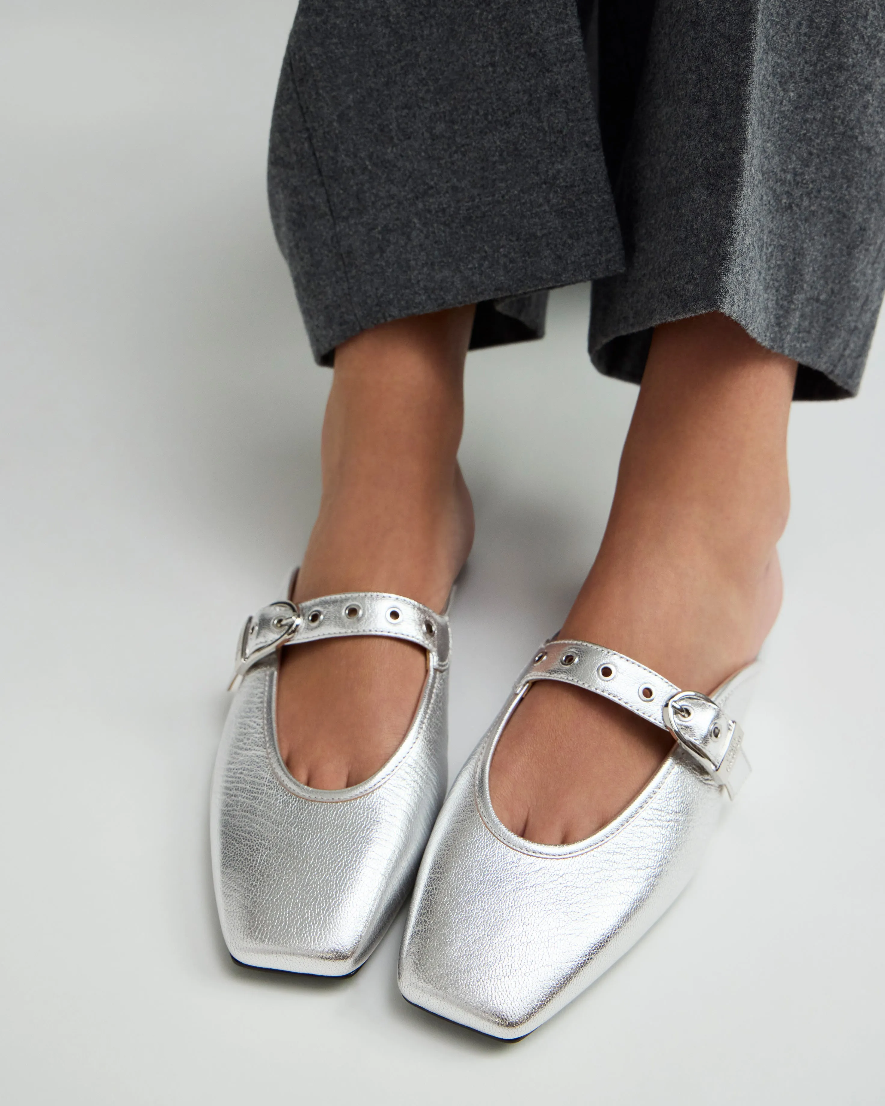 Comfort Wear Good Grip Vaydie Mary Jane Mule