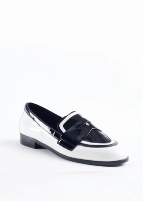Kali Loafer In Black / White Patent Petite Step Friends Meet