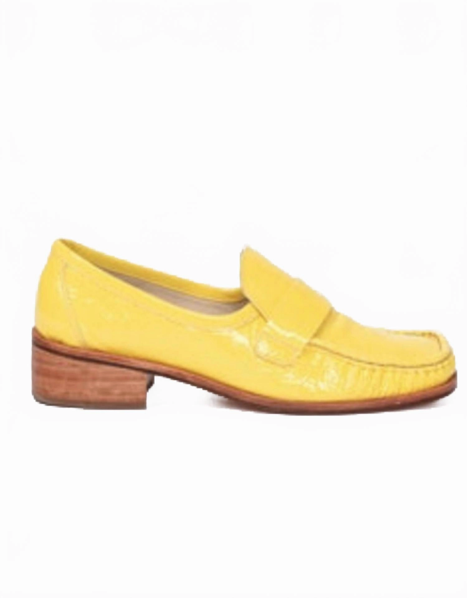 Women's Annie Loafer In Banana Trail Mood