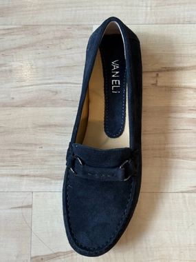 Memory Foam Insoles Closed Toe Women's Ashlin Loafer In Navy