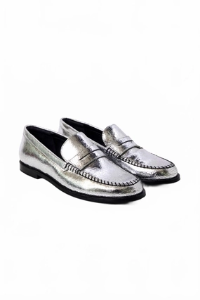 Women's Blanket Chain Stitch Loafer In Pale Pewter Teen Trend Relaxed Shoes