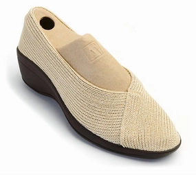 Harbor Dock Women's Mailu Flat Shoes In Beige