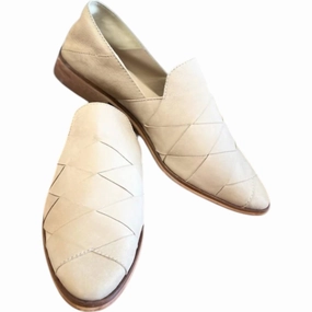 Premium Quality Women's No Evidence Loafer In White