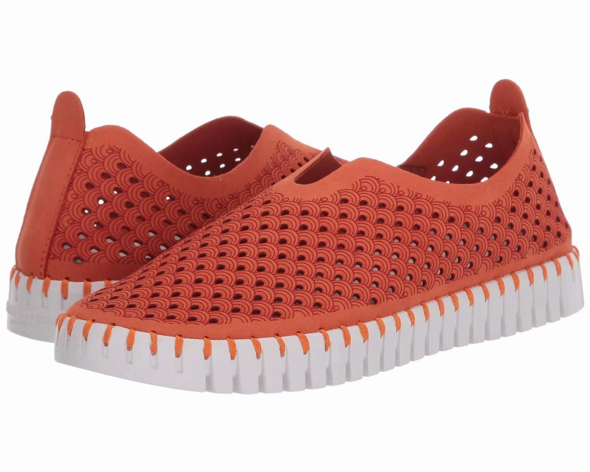 Simple Walk Barefoot feel Women's Tulip 139 Shoe In Camelia