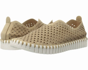 Women's Tulip 139 Shoe In Latte Casual Elegant Style