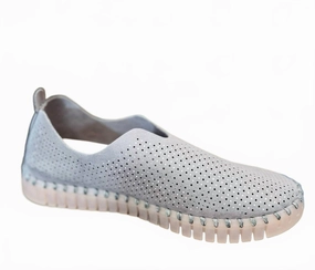 Women's Tulip Flats Shoe In Smoked Pearl Practical All-Day Wear